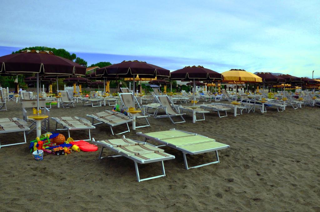 Hotel Anna Terracina Bagian luar foto
