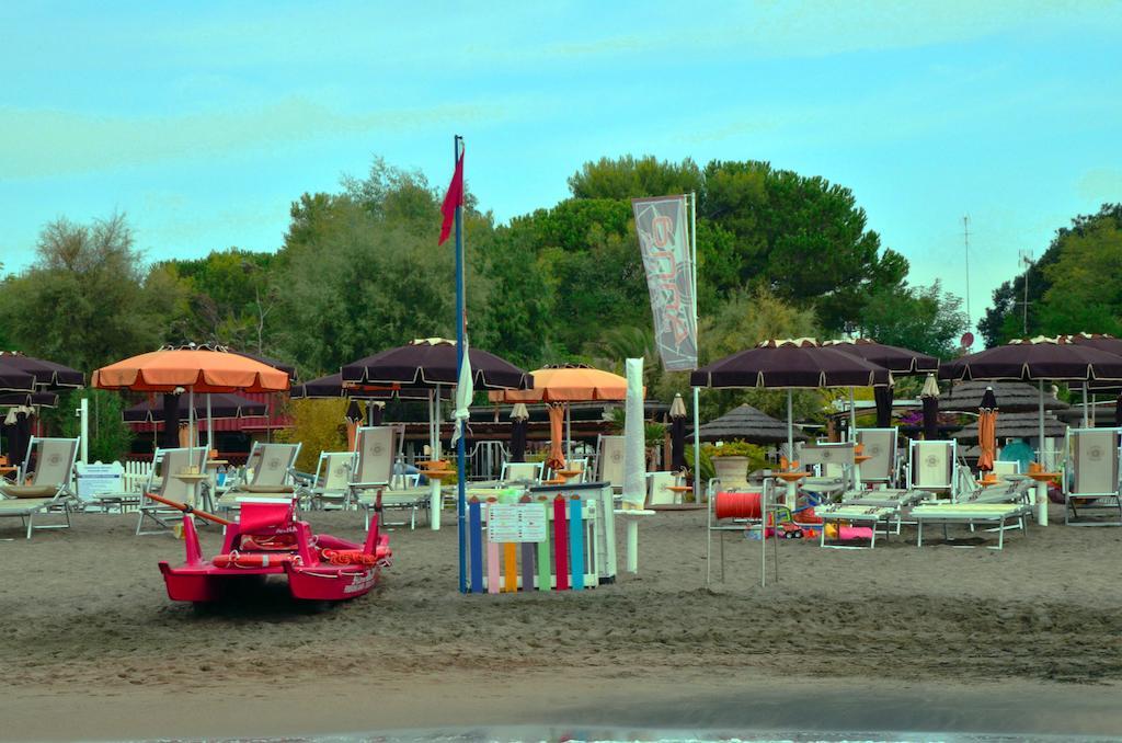 Hotel Anna Terracina Bagian luar foto
