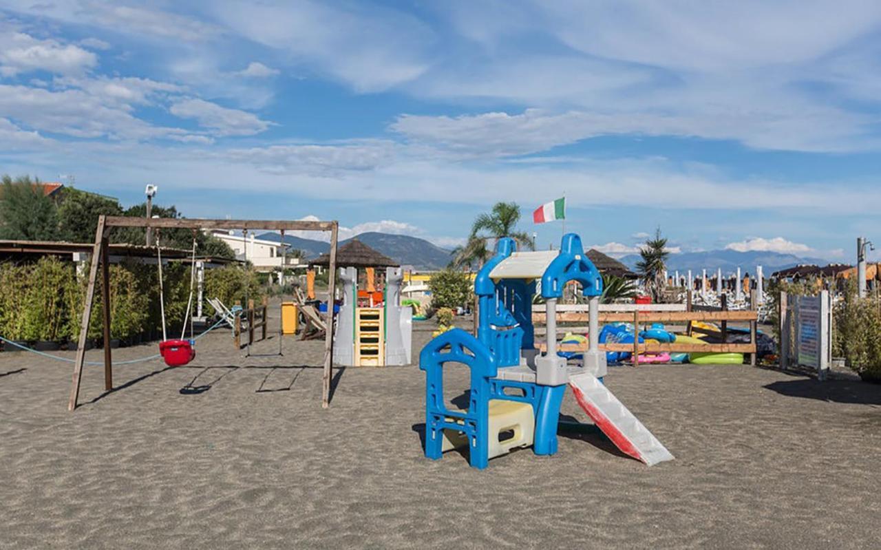 Hotel Anna Terracina Bagian luar foto
